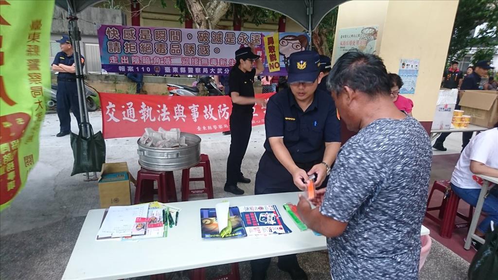 武夜天嘉年華嗨爆 武警維安民眾安心