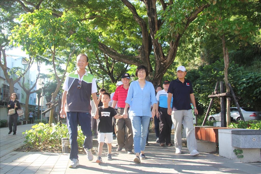 饒縣長邀鄉親體驗山海鐵馬道鋪面改善工程 也歡迎提供補強意見