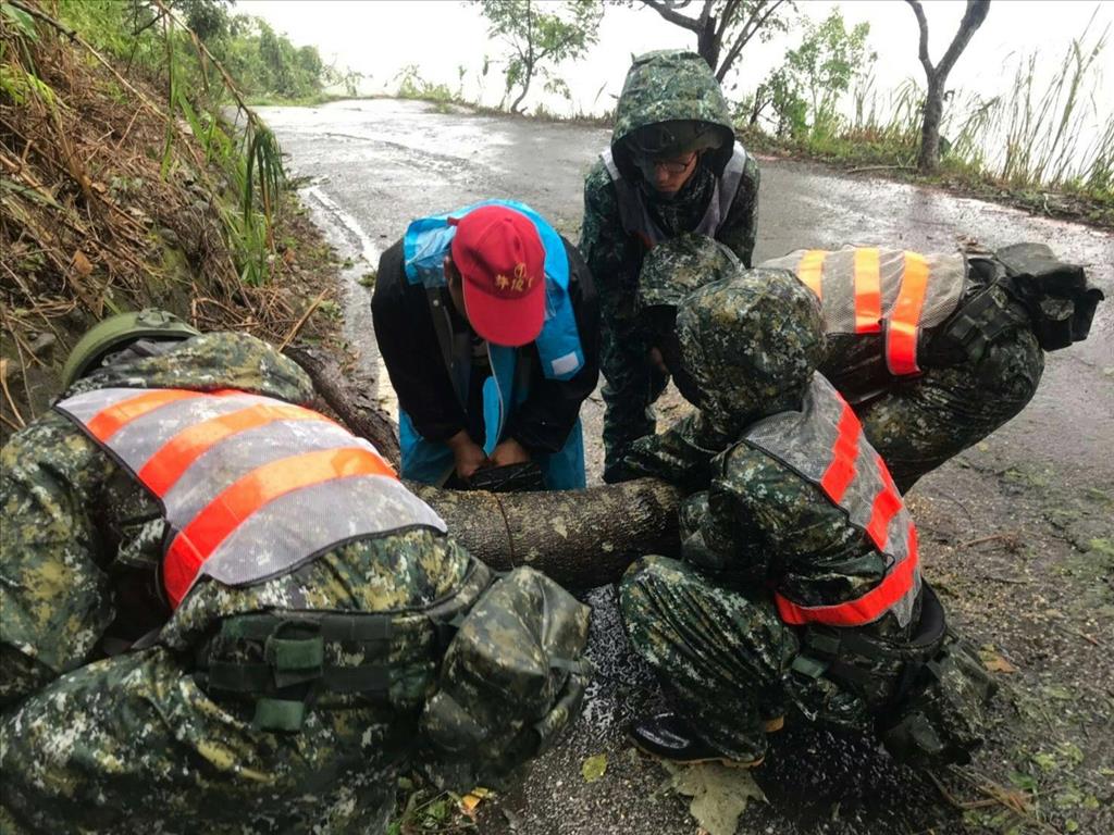 陸軍臺東地區指揮部風災復原 展現愛民互助精神