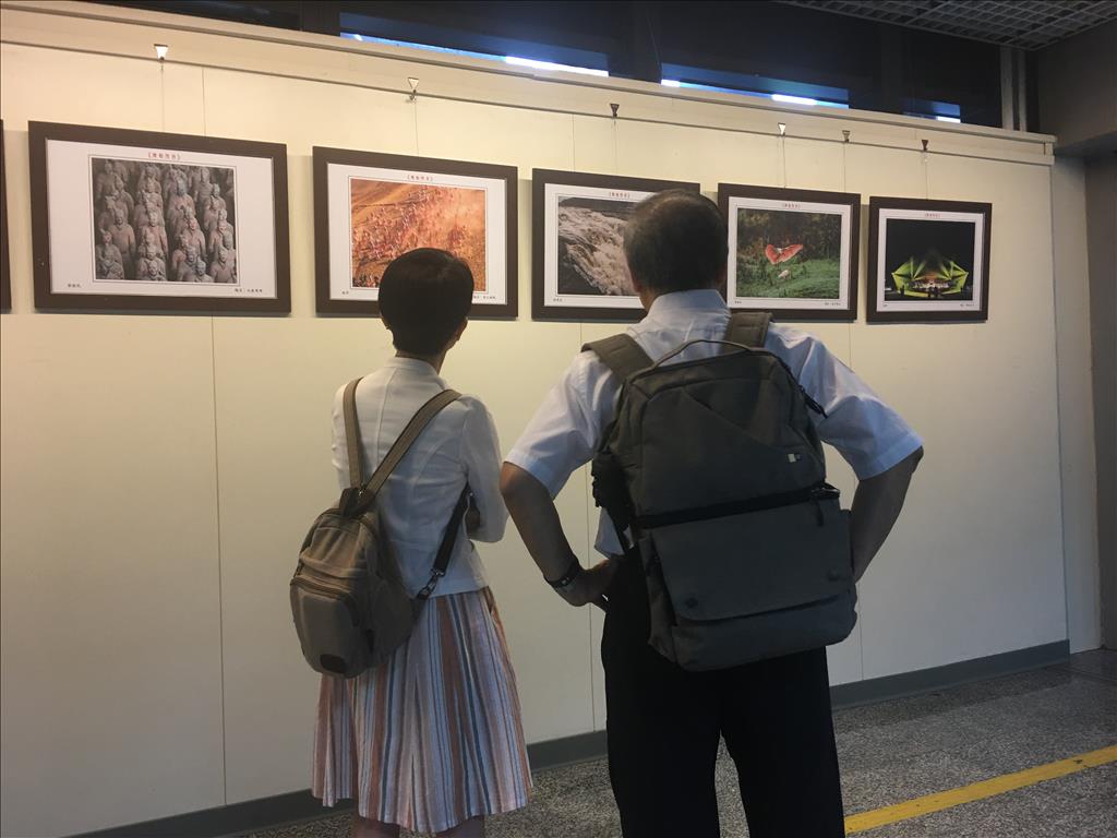 “舞動陜西”攝影圖片展在臺灣高雄開展